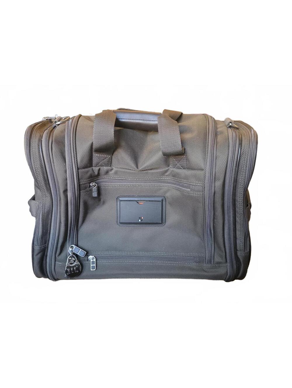 Metro XP Expandable Nylon Travel Duffel Bag - Olive Green